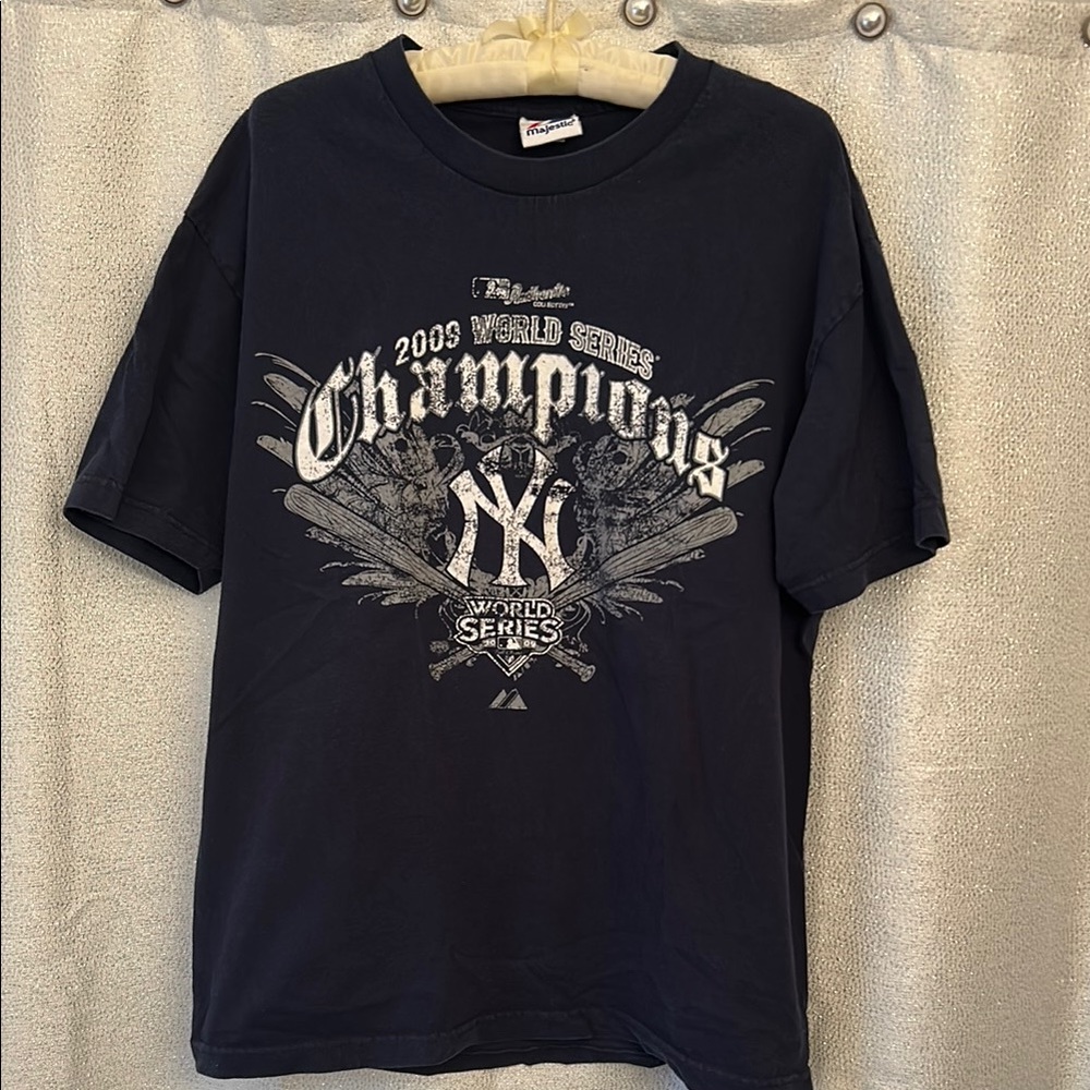 Vintage Majestic Navy 2009 NY Yankees World Series Champions T-Shirt